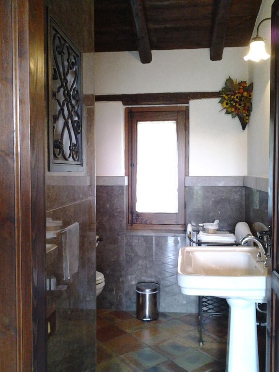 Crapa Licca Villa Ventimiglia di Sicilia Ruang foto